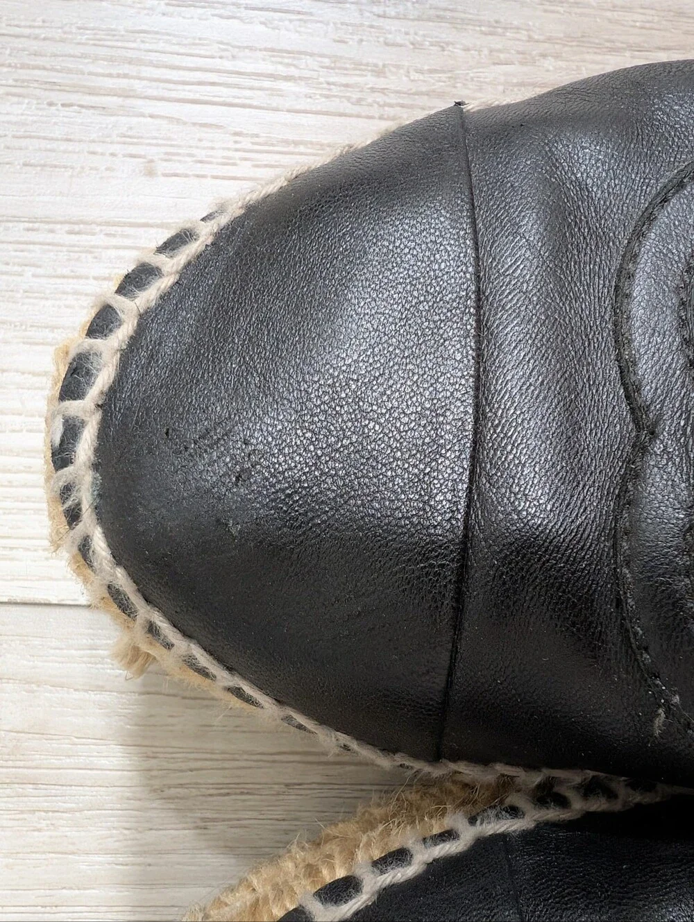Pre-owner Chanel Black Leather Espadrille Flats Size 38